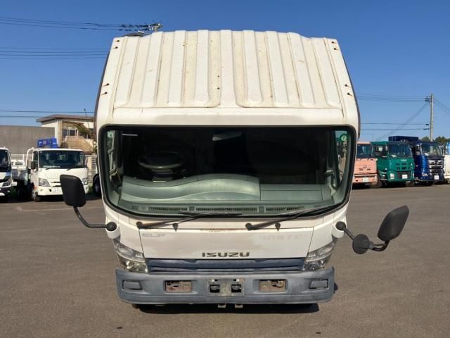 ISUZU ELF 2011