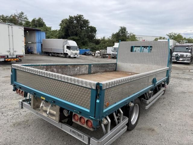 MITSUBISHI CANTER 2017