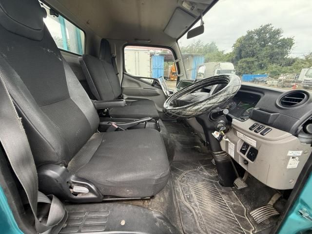 MITSUBISHI CANTER 2017