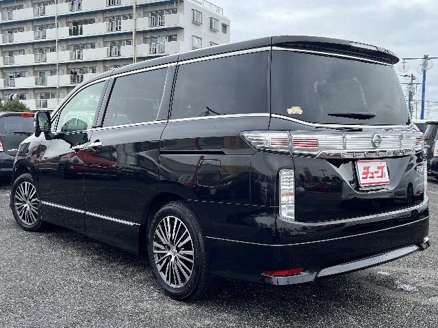 NISSAN ELGRAND 2015