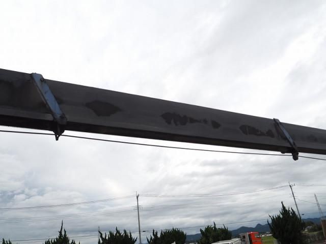 MITSUBISHI FUSOU FIGHTER 2004