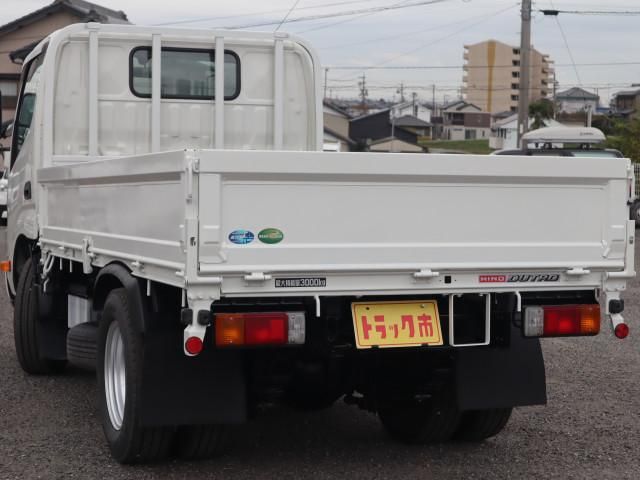 HINO DUTRO 2020