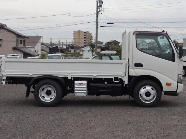HINO DUTRO 2020