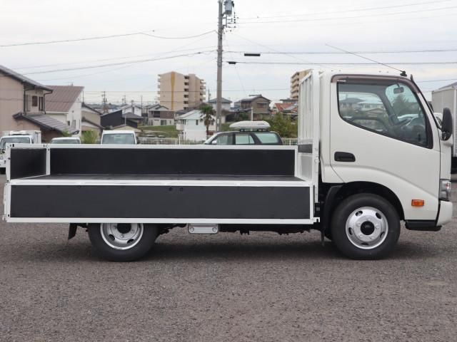 HINO DUTRO 2020