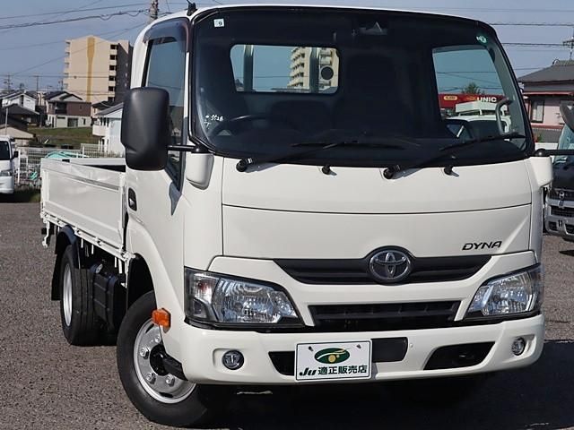 TOYOTA DYNA 2018