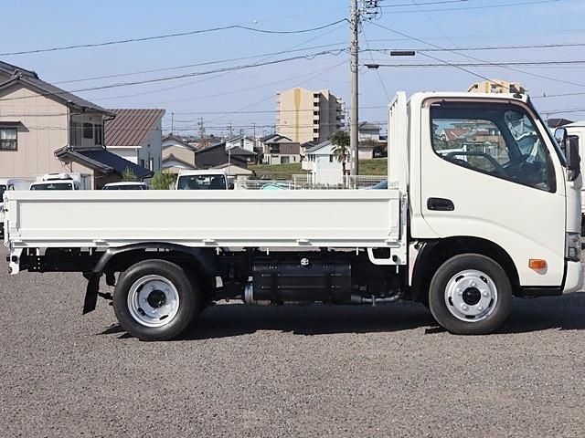 TOYOTA DYNA 2018