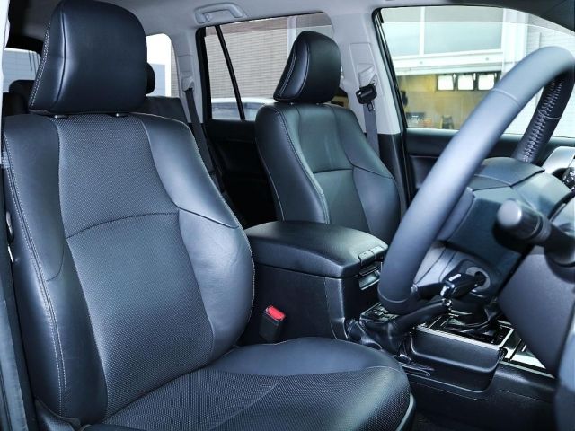 TOYOTA LANDCRUISER PRADO 2020