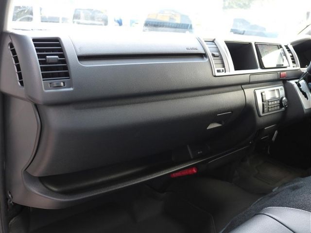 TOYOTA HIACE wagon 2022