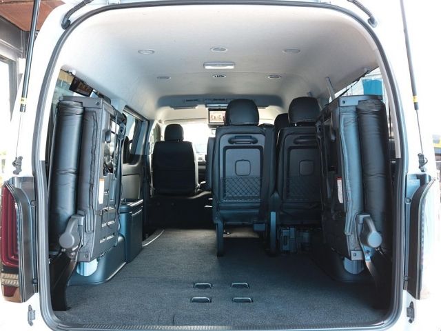 TOYOTA HIACE wagon 2022