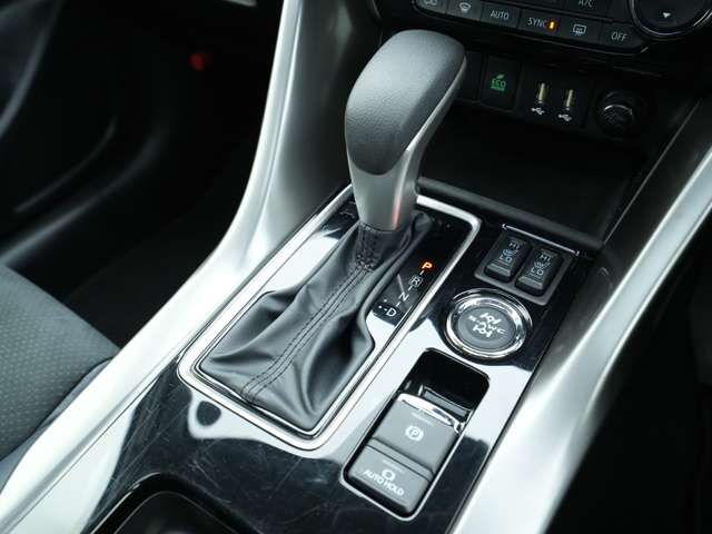 MITSUBISHI ECLIPSE CROSS 4WD 2024