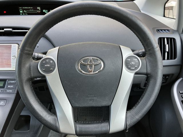 TOYOTA PRIUS 2010
