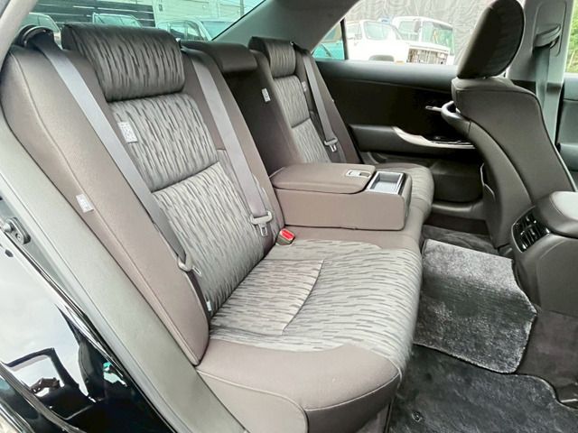 TOYOTA CROWN sedan 2010
