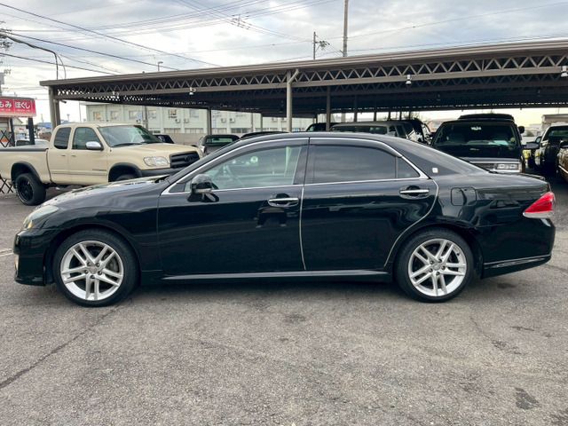 TOYOTA CROWN sedan 2010