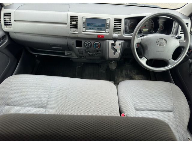 TOYOTA REGIUSACE van 2WD 2004