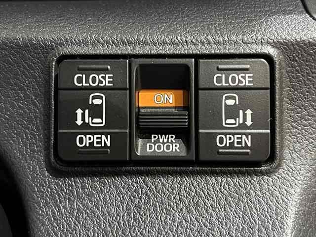 TOYOTA SIENTA HYBRID 2015