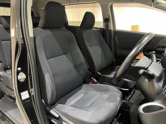 TOYOTA SIENTA HYBRID 2015