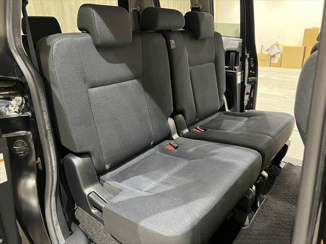 TOYOTA SIENTA HYBRID 2015