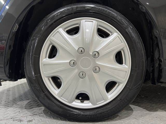 TOYOTA SIENTA HYBRID 2015