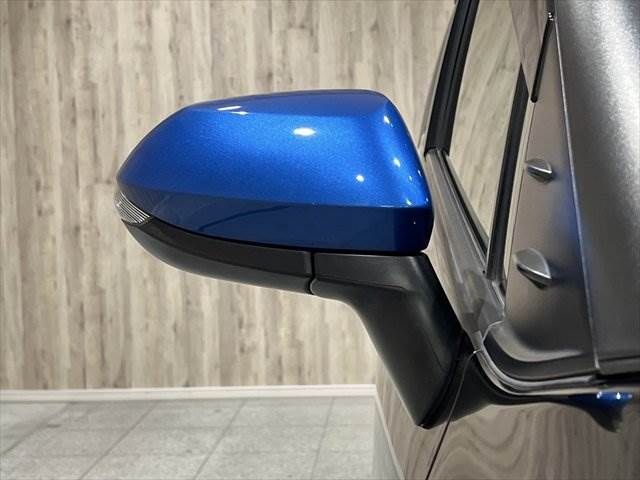 TOYOTA SIENTA HYBRID 2015