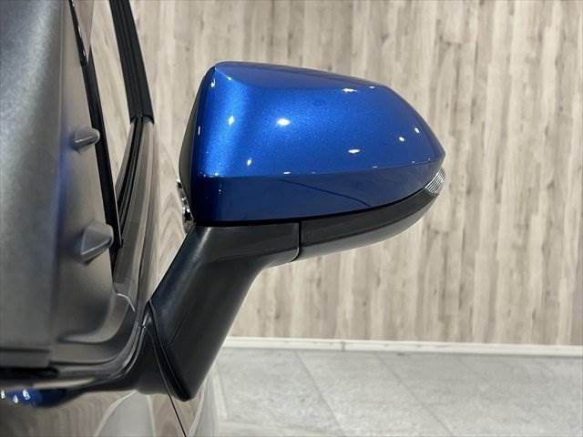 TOYOTA SIENTA HYBRID 2015