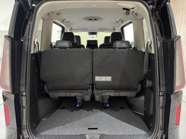 NISSAN SERENA  WG 2023