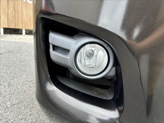 NISSAN NV350 CARAVAN 2012