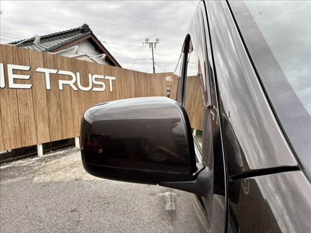 NISSAN NV350 CARAVAN 2012