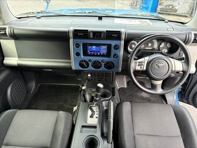 TOYOTA FJ CRUISER 4WD 2012
