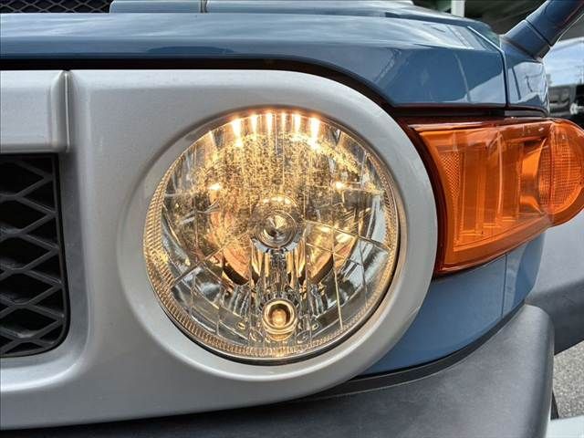 TOYOTA FJ CRUISER 4WD 2012