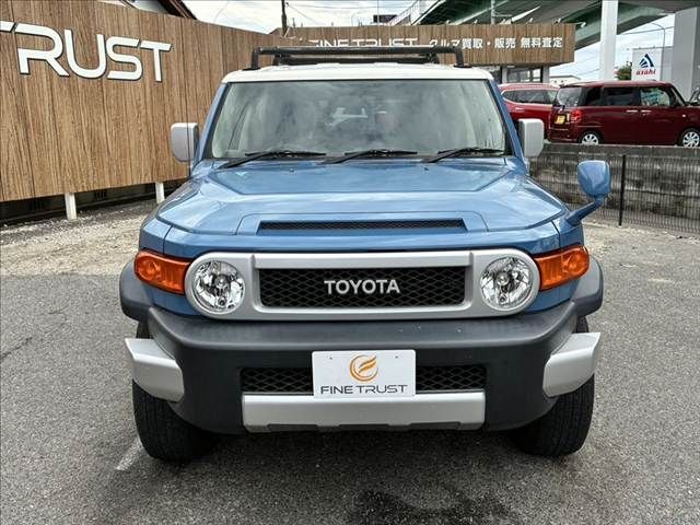 TOYOTA FJ CRUISER 4WD 2012