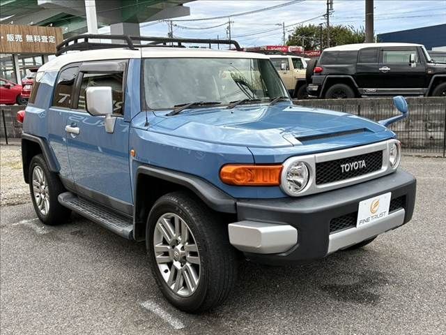 TOYOTA FJ CRUISER 4WD 2012