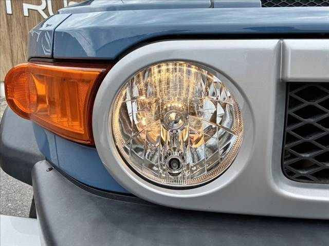 TOYOTA FJ CRUISER 4WD 2012