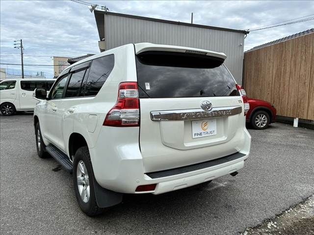 TOYOTA LANDCRUISER PRADO 2014