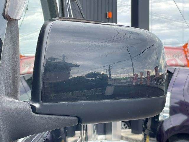 NISSAN NV350 CARAVAN 2012