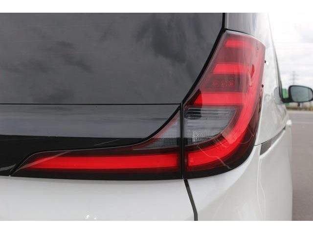 TOYOTA NOAH HYBRID 2023