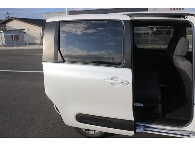 TOYOTA SIENTA HYBRID 2024