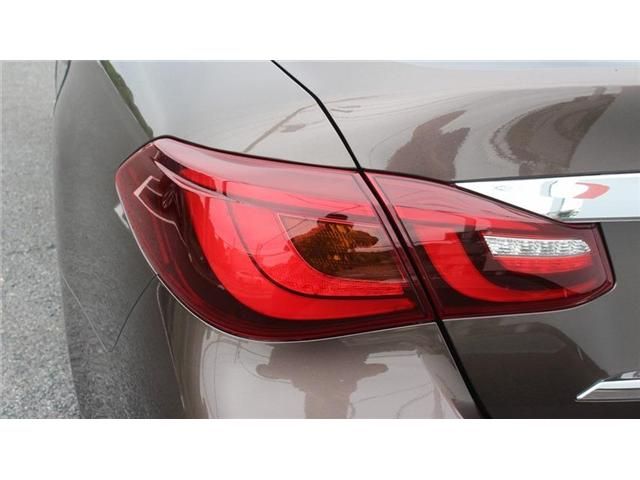 NISSAN FUGA HYBRID 2015