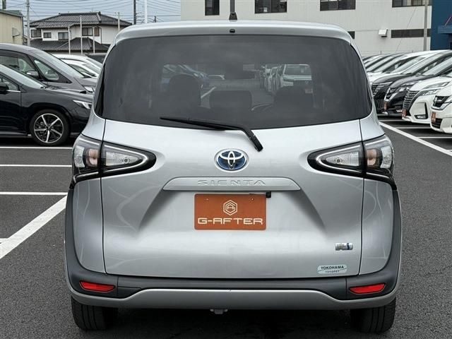 TOYOTA SIENTA HYBRID 2019