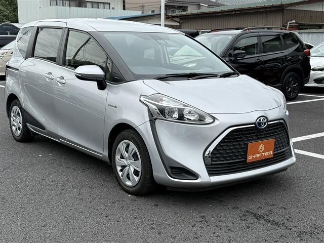 TOYOTA SIENTA HYBRID 2019