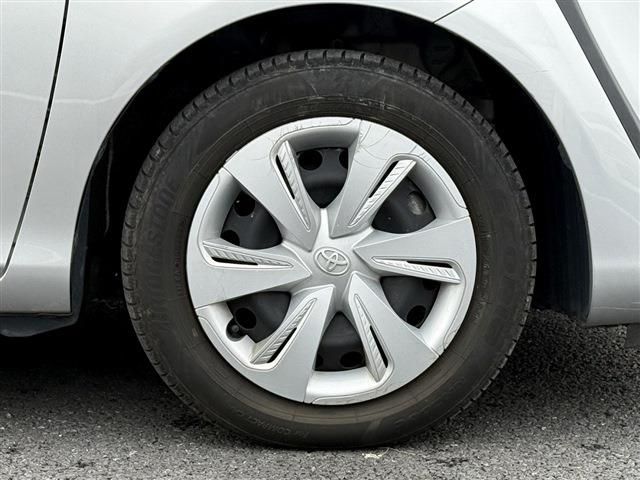 TOYOTA SIENTA HYBRID 2019