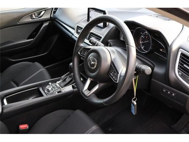 MAZDA AXELA SPORTS 2016