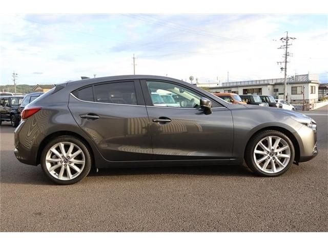 MAZDA AXELA SPORTS 2016