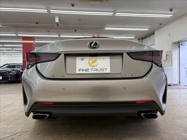 TOYOTA LEXUS RC300 2019