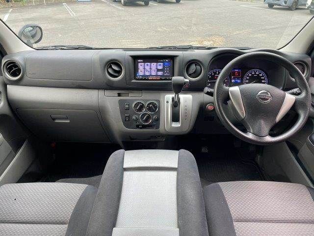NISSAN NV350 CARAVAN 2012