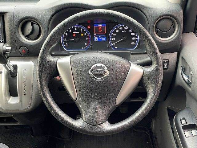 NISSAN NV350 CARAVAN 2012