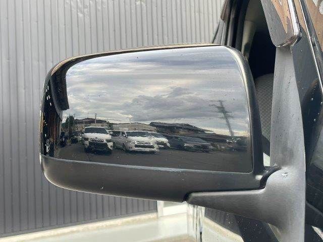 NISSAN NV350 CARAVAN 2012