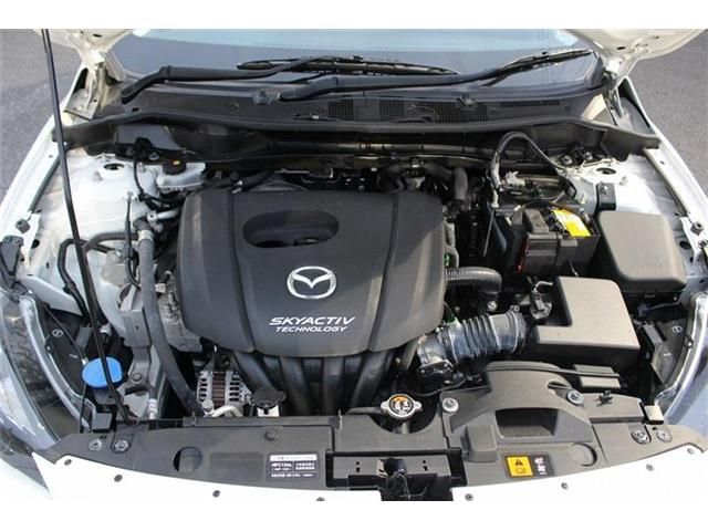 MAZDA DEMIO 4WD 2019