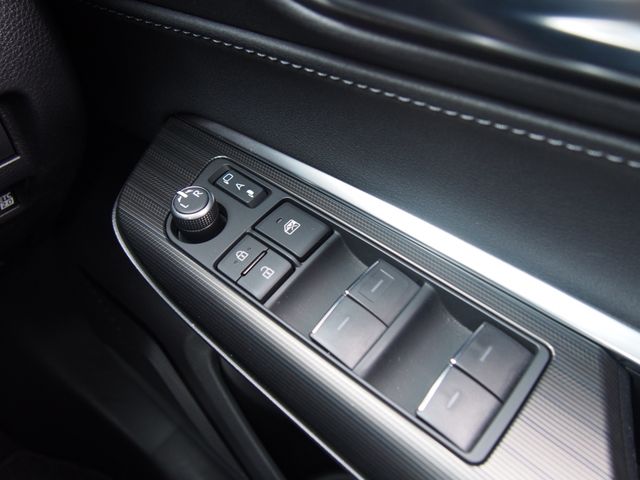 TOYOTA HARRIER 2WD 2023