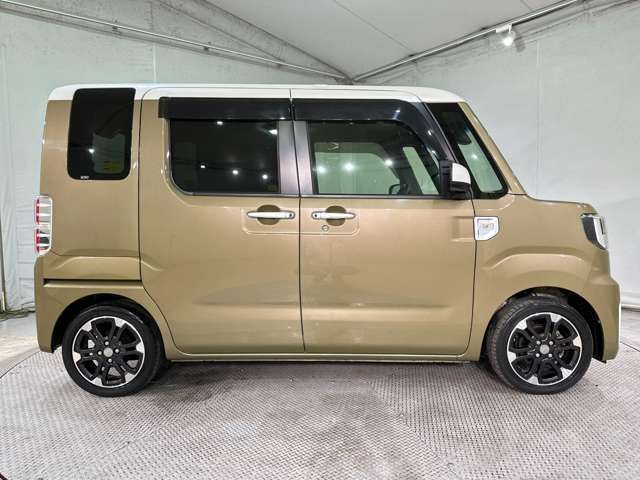 DAIHATSU WAKE 4WD 2017
