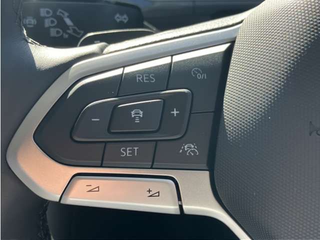 VOLKSWAGEN VOLKSWAGEN T-Roc 2025